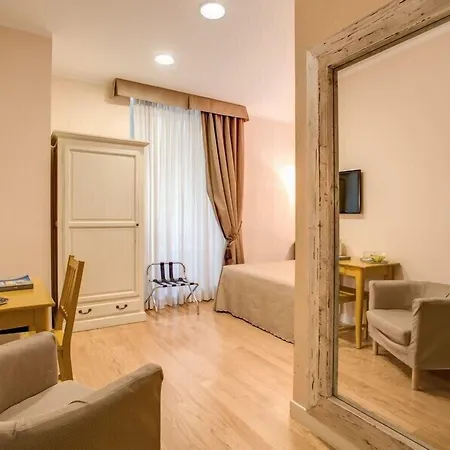 Residenza Dei Gracchi 4*